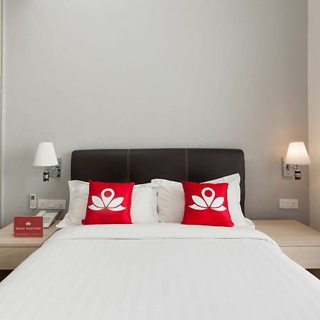 Zen Rooms Sungai Besi Куала-Лумпур Экстерьер фото