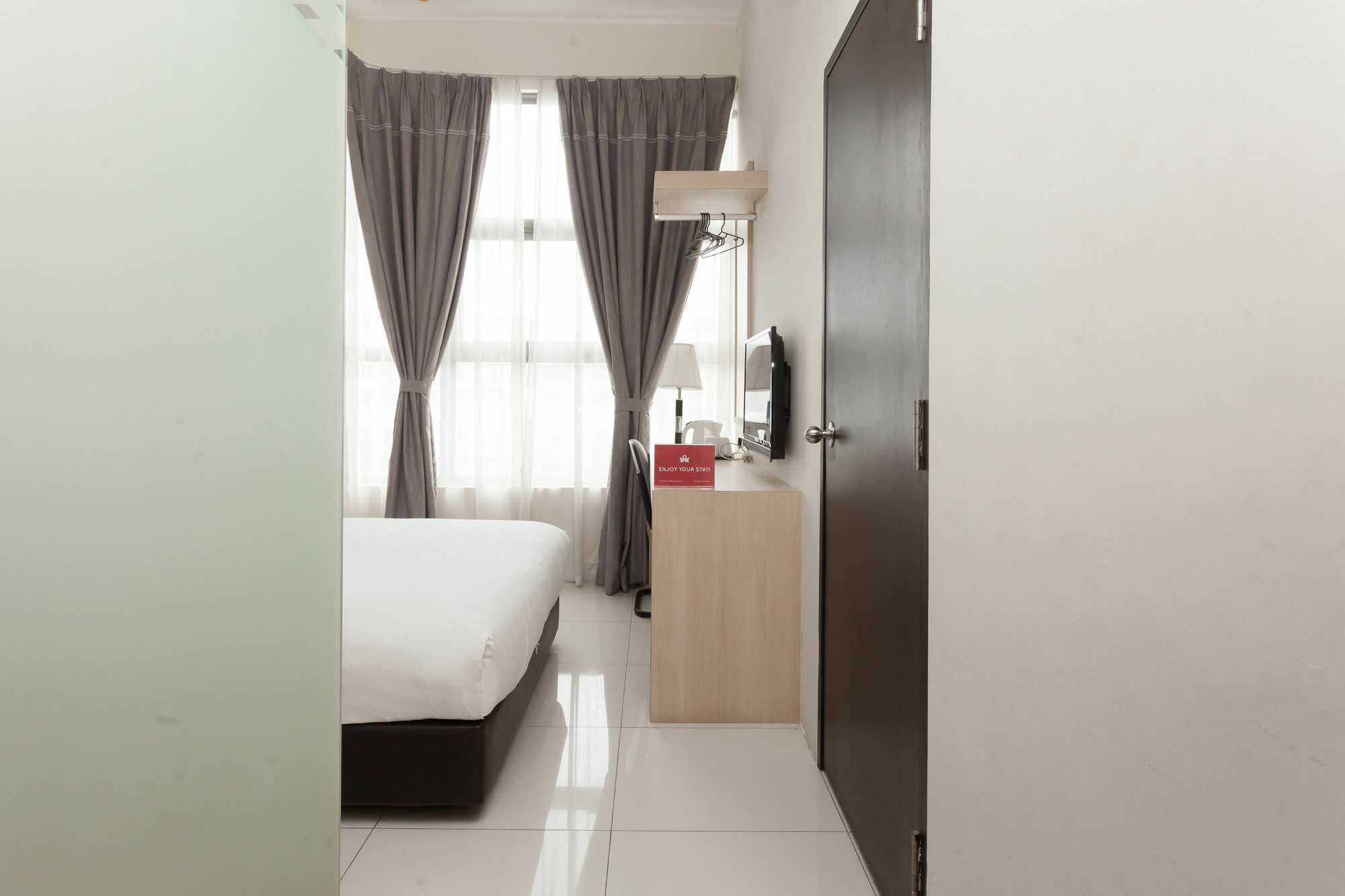Zen Rooms Sungai Besi Куала-Лумпур Экстерьер фото
