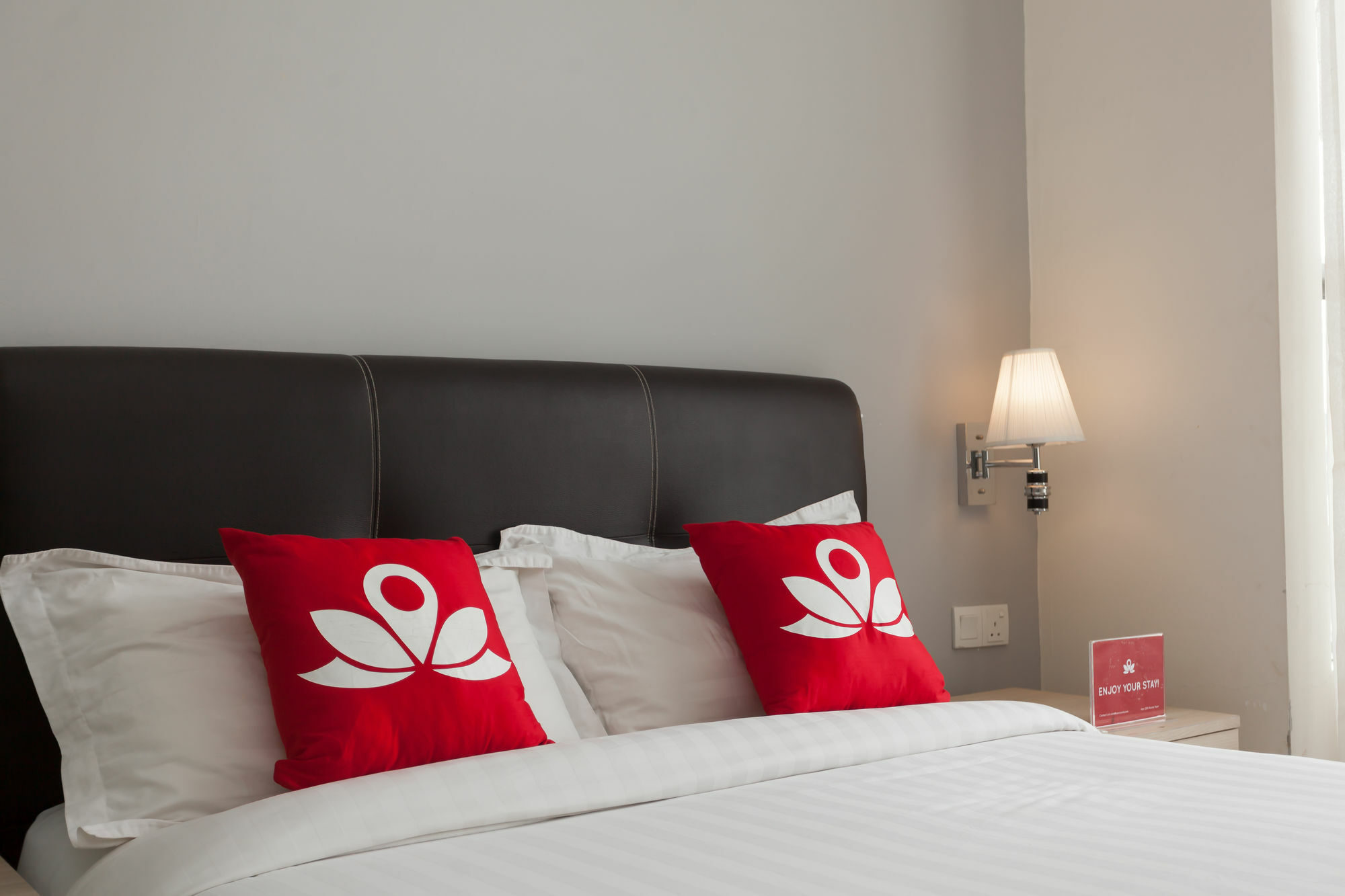 Zen Rooms Sungai Besi Куала-Лумпур Экстерьер фото